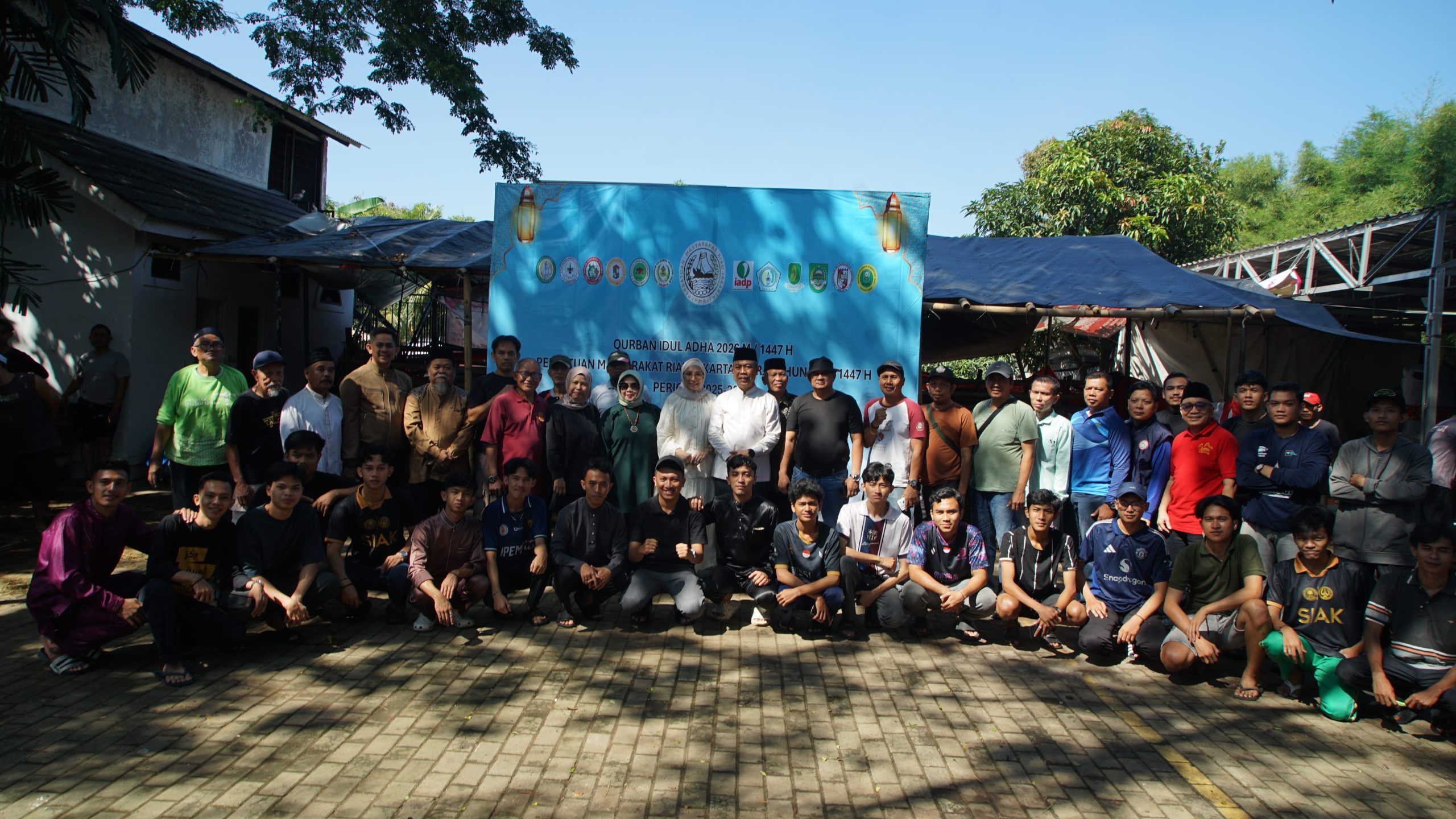 KONSISTEN BERKONTRIBUSI: PMRJ SALURKAN 16 SAPI DAN 18 KAMBING UNTUK MASYARAKAT RIAU JAKARTA DAN DAERAH KABUPATEN KOTA PROVINSI RIAU